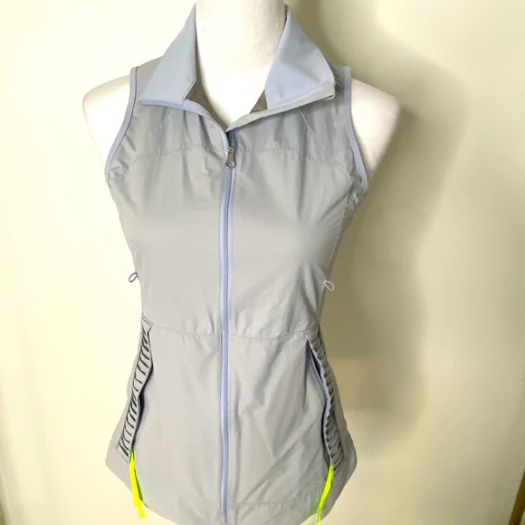 LULULEMON RUNNING JACKET - Picture 6 of 6